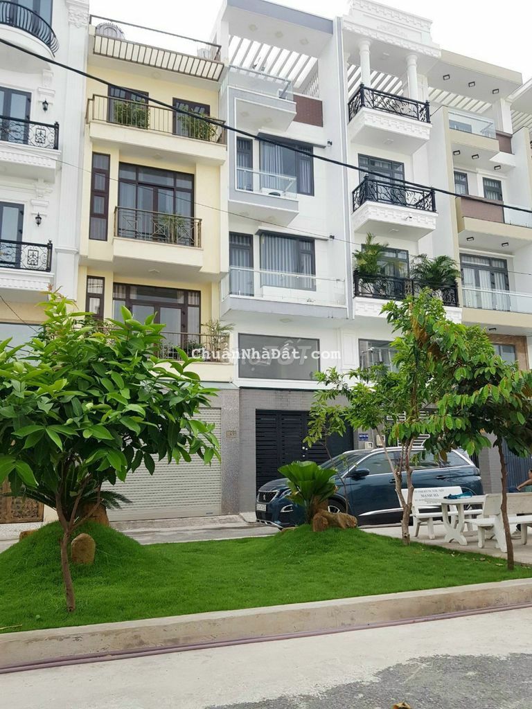 Nhà HẺM XE TẢI 10M Phan Văn Trị, P.5, 4x15m, 4 tầng, ngay Emart,10,8tỷ