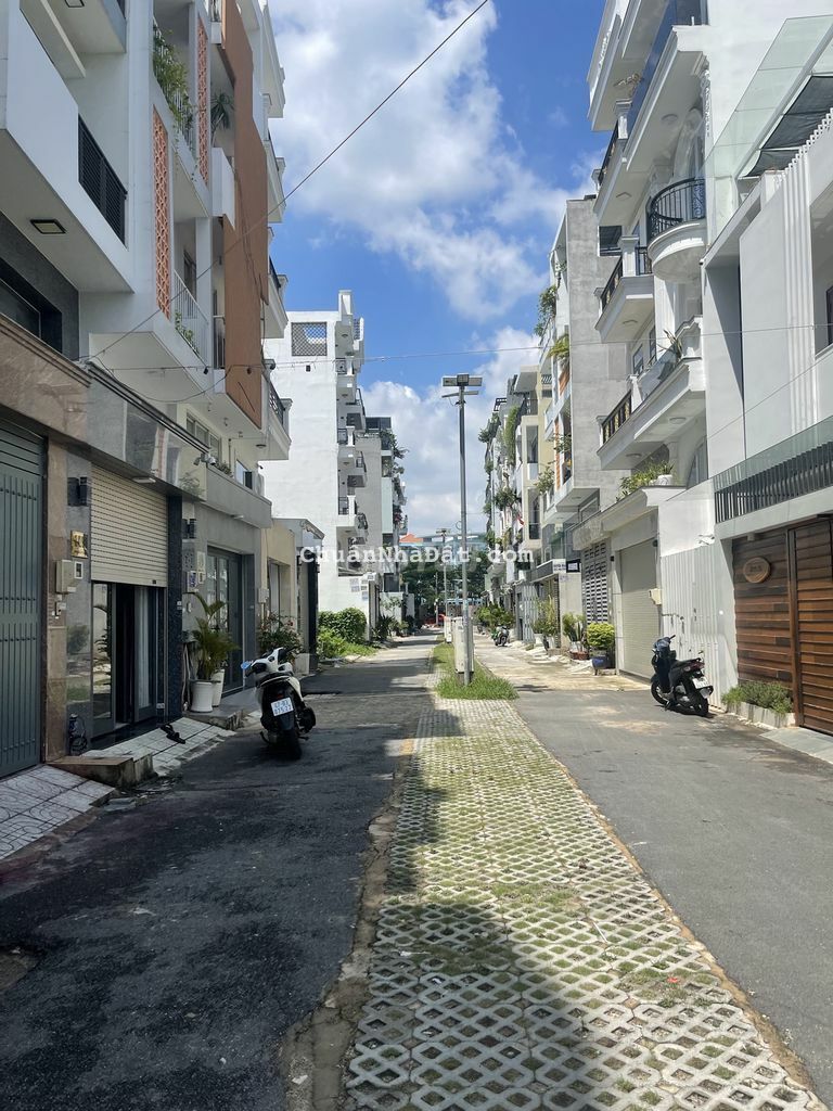 Bán nhà mới ngay Trường Huỳnh Văn Nghệ,4x15m,lửng,3 lầu đường 7m thông