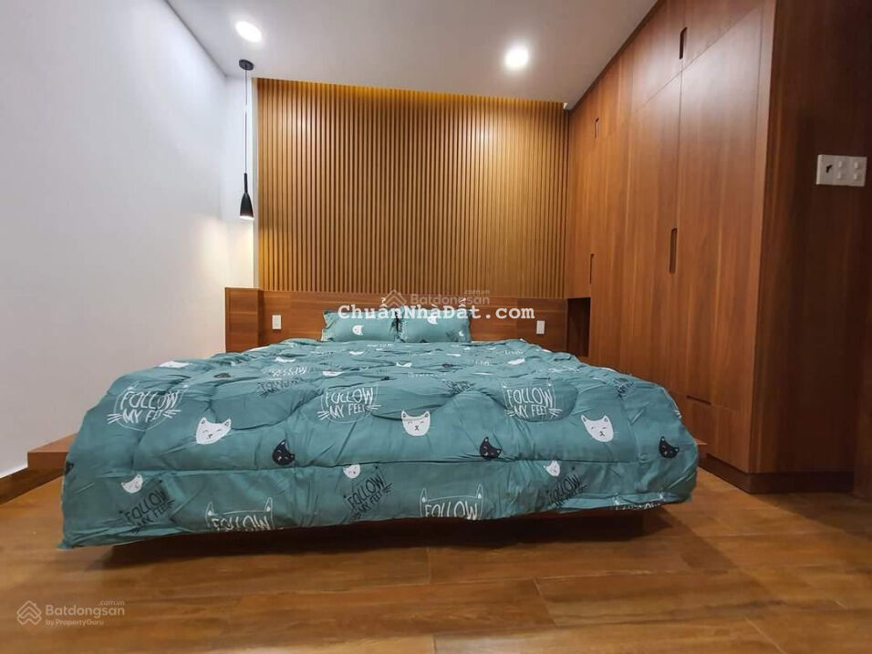 Giá 7.4 tỷ TL, gần chợ Gò Vấp HXH Nguyễn Văn Nghi, diện tích 4x15m, sẵn 9PN nhà mới cứng