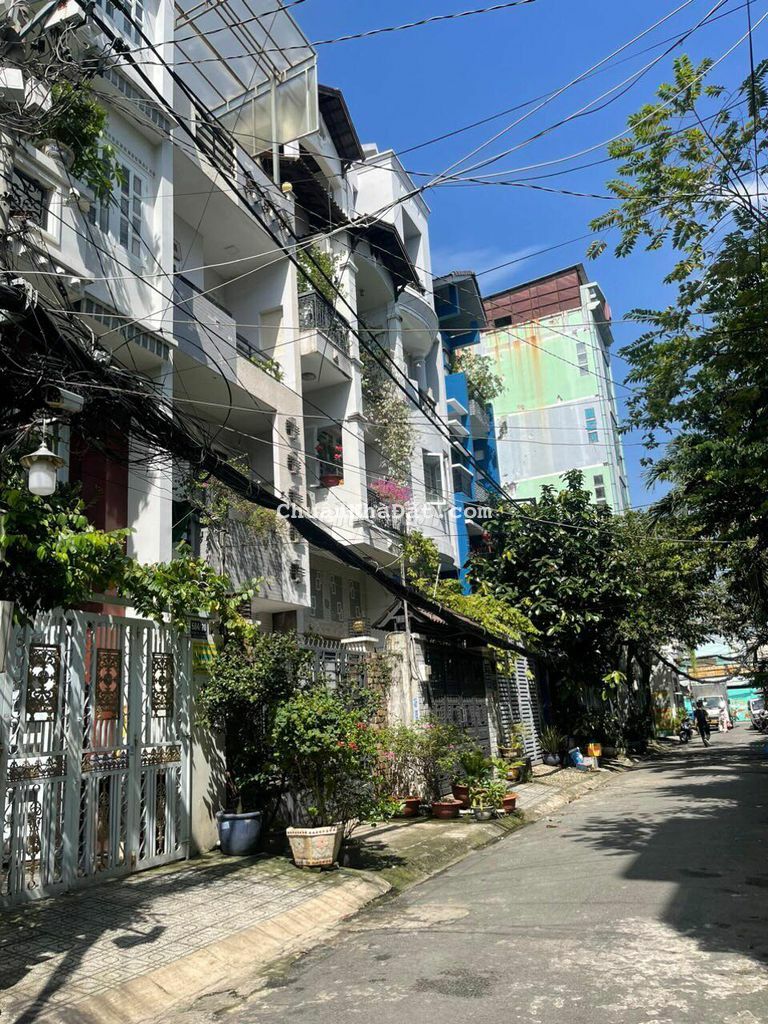 Bán nhà 4,5x17m,3lầu trục thẳng Phạm Văn Chiêu,p16