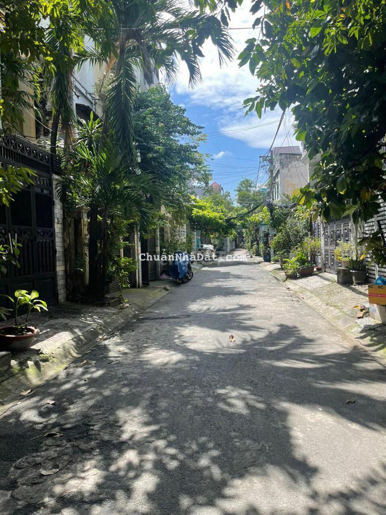 Bán nhà 4,5x17m,3lầu trục thẳng Phạm Văn Chiêu,p16