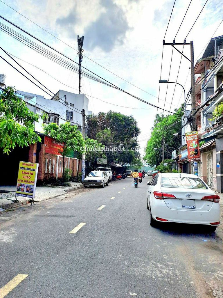 Nhà 1T4L 4x20 mặt tiền nhánh Nguyễn Oanh cực đẹp