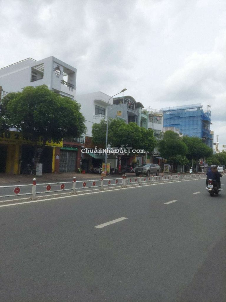 NHÀ 2 LẦU MẶT TIỀN ĐƯỜNG NGUYỄN VĂN LƯỢNG , P17 , Q - GV