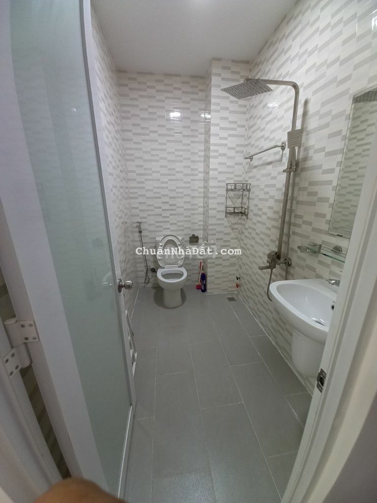 Nhà LÊ ĐỨC THỌ, PHƯỜNG 6 DT 5x17m 1 trệt 3 lầu giá chỉ 6,7 tỷ Nhà LÊ ĐỨC THỌ, PHƯỜNG 6 DT 5x17m 1 trệt 3 lầu giá chỉ 6,7 tỷ