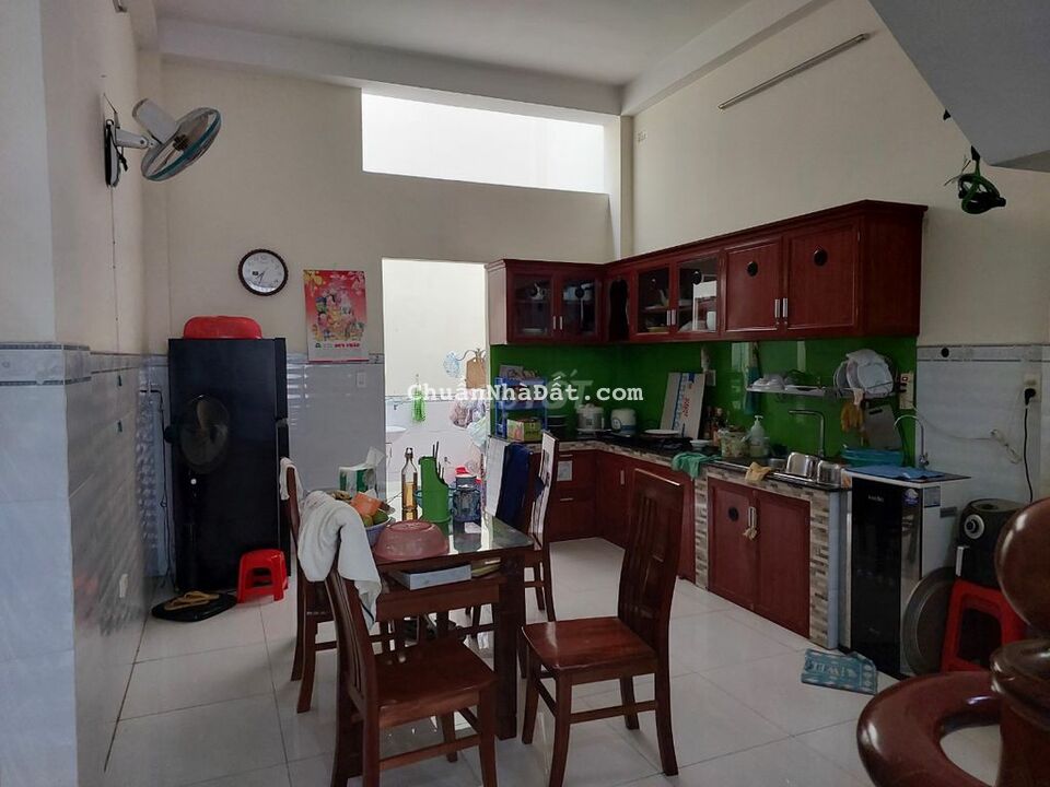 Nhà LÊ ĐỨC THỌ, PHƯỜNG 6 DT 5x17m 1 trệt 3 lầu giá chỉ 6,7 tỷ Nhà LÊ ĐỨC THỌ, PHƯỜNG 6 DT 5x17m 1 trệt 3 lầu giá chỉ 6,7 tỷ