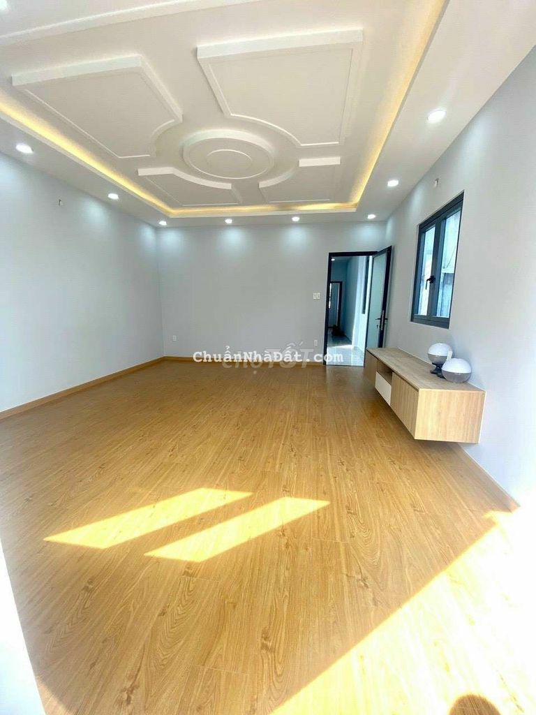 HXH Thống Nhất, Phường 11, Gò Vấp, 98M2, 4PN, 4WC. Giá 7.6 tỷ.TL