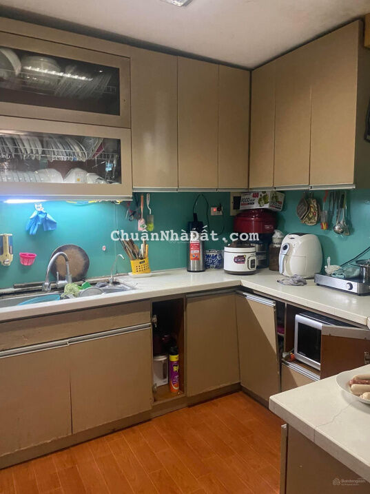 Bán nhà phố Huế 100m2, 7 tầng, MT 6m, giá 37 tỷ. Thang máy cao cấp