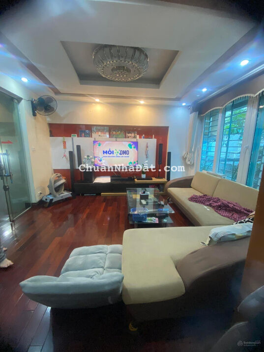 Bán nhà phố Huế 100m2, 7 tầng, MT 6m, giá 37 tỷ. Thang máy cao cấp