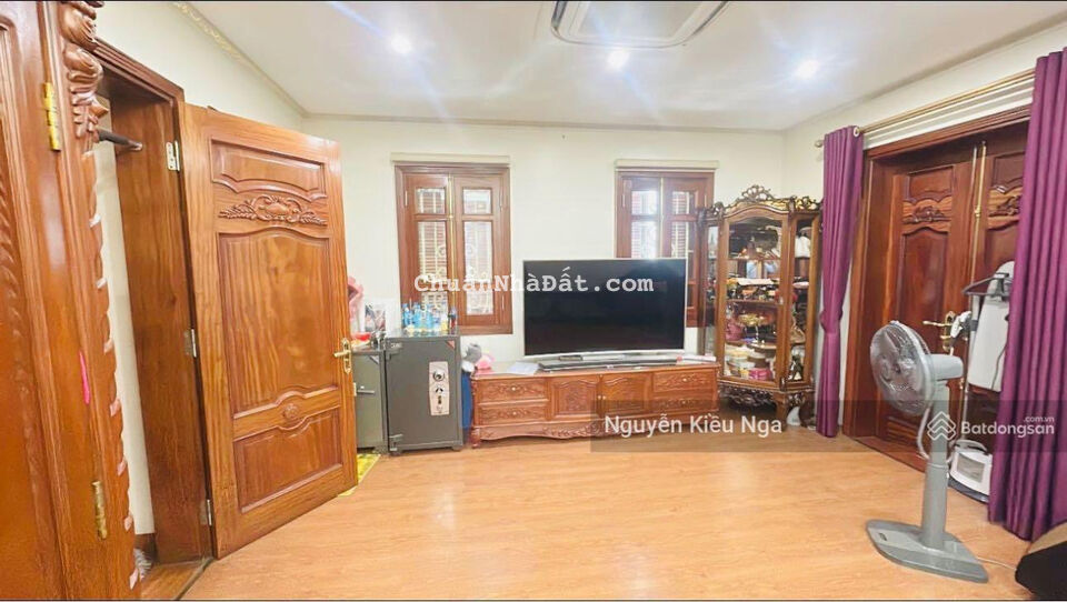 Bán nhà Lạc Trung biệt thự 120m2 MT 8m chào 38 tỷ spa, kinh doanh cho thuê, ở sướng Bán nhà Lạc Trung biệt thự 120m2 MT 8m chào 38 tỷ spa, kinh doanh cho thuê, ở sướng