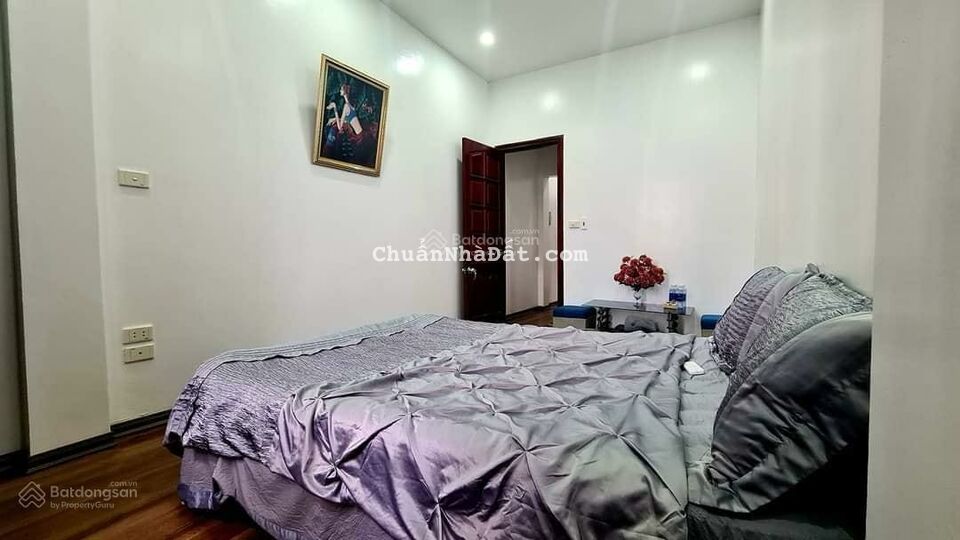 Vị trí vip mặt ngõ 651 Minh Khai, DT rộng 128m2, gara ô tô sân riêng giá chỉ 14.68 tỷ