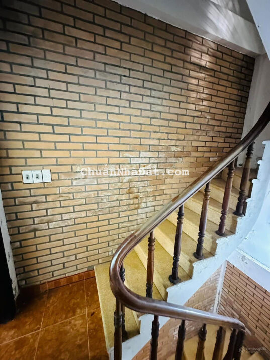 Gấp bán nhà siêu hiếm giá chỉ 3.2 tỷ Lạc Trung 30m2 4 tầng Hai Bà Trưng