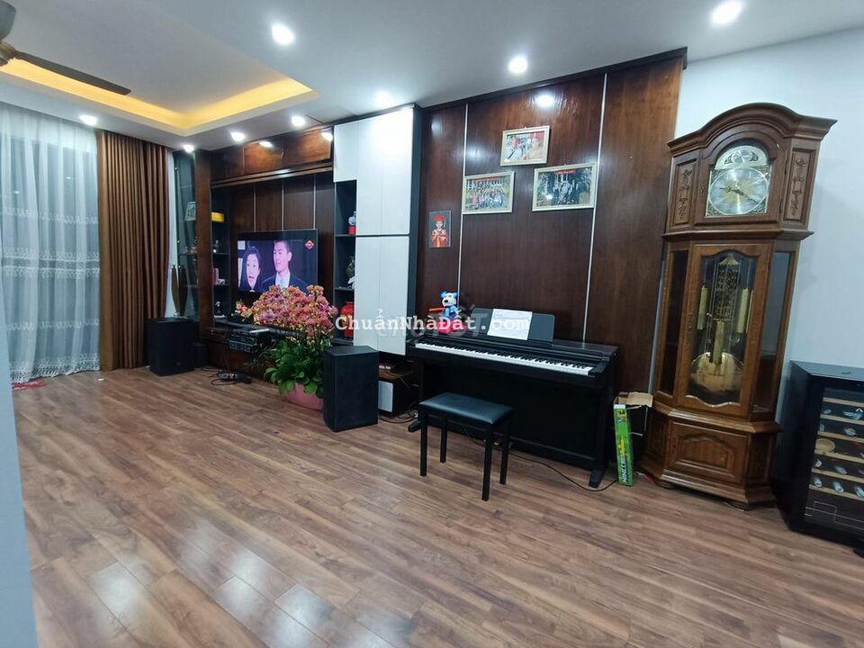 Bán nhà Lò Đúc - Lô Góc - Gần Phố - Ở Luôn - 31m2 x 4 tầng chỉ 3.5 tỷ