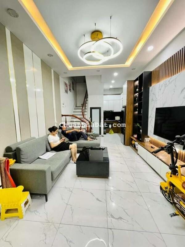 Bán Nhà Đẹp Kim Ngưu, Hai Bà Trưng 32m, 5 tầng, mt 3.9m, giá 4.7 tỷ.