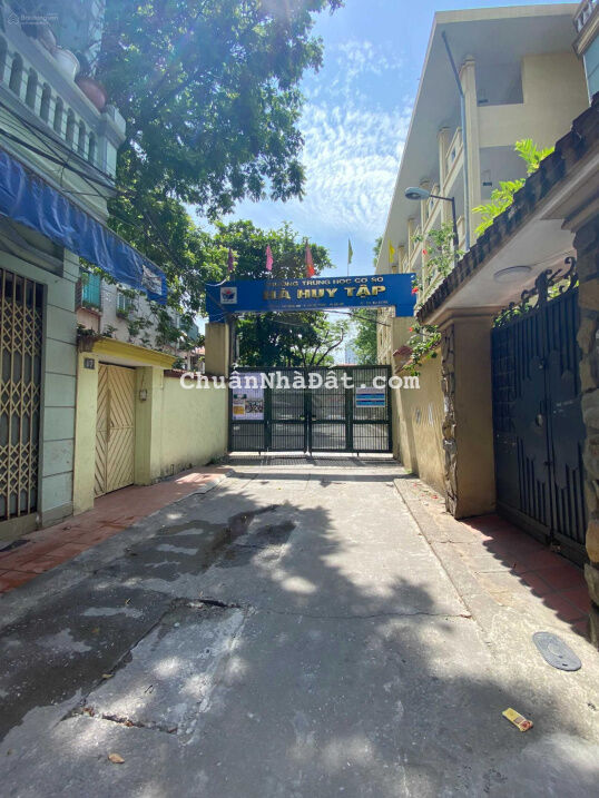 Giảm giá cn cần bán gấp. nhà phố Hồng Mai lô góc 36m2 mt gần 4m nhà đẹp gần đường ô tô