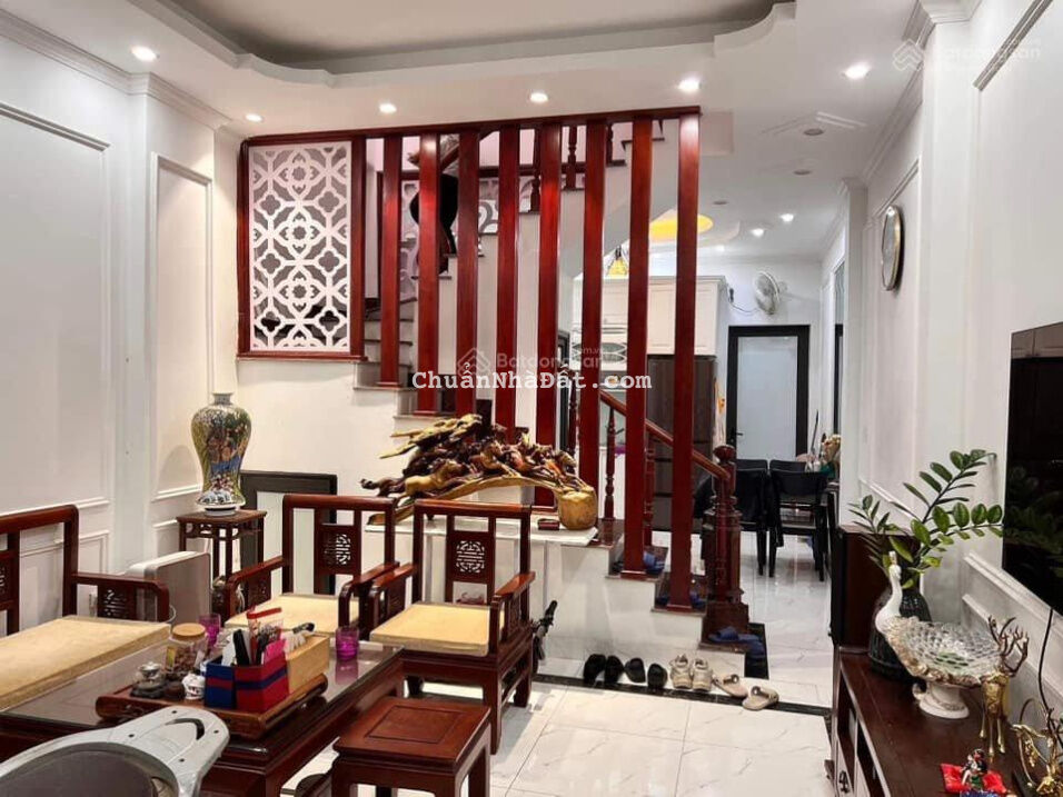 Giảm giá cn cần bán gấp. nhà phố Hồng Mai lô góc 36m2 mt gần 4m nhà đẹp gần đường ô tô