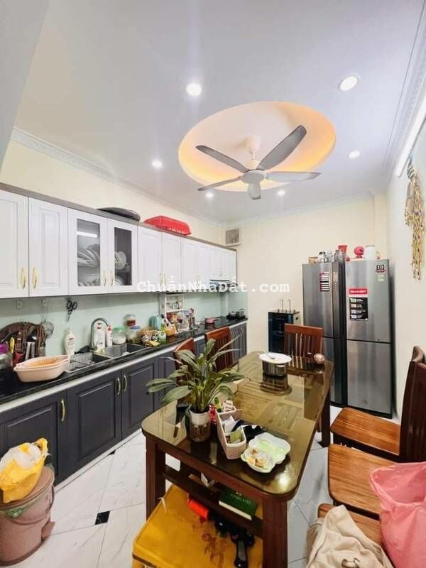 Bán Nhà Đẹp Trương Định, Hai Bà Trưng 36m, 5 tầng, mt 3m, giá 4.1 tỷ