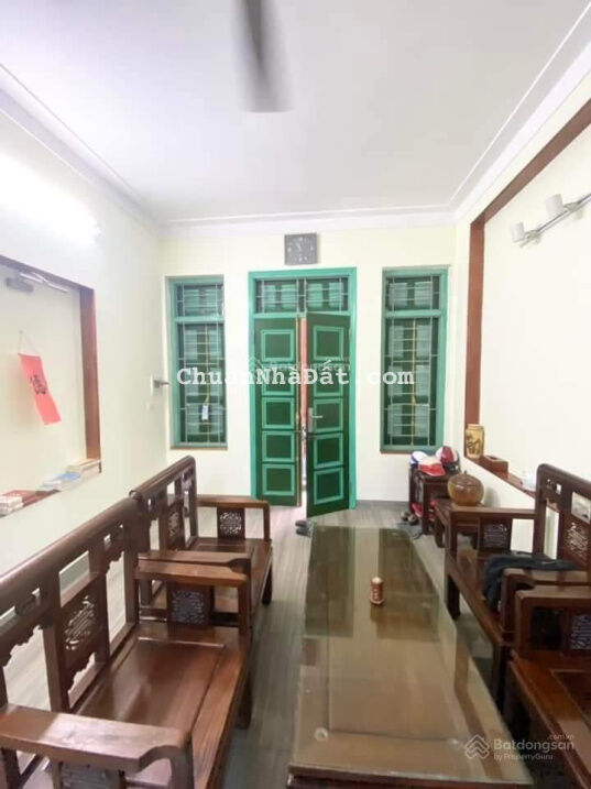 Hàng xóm Times City - Minh Khai 38m2 - 5 tầng - MT 4m - 3.75 tỷ. Ngõ thoáng, gần phố