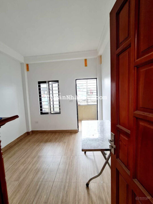 Bán gấp Đại La, Hai Bà Trưng, góc 2 mặt thoáng 40m2/5tầng/3,7tỷ Bán gấp Đại La, Hai Bà Trưng, góc 2 mặt thoáng 40m2/5tầng/3,7tỷ