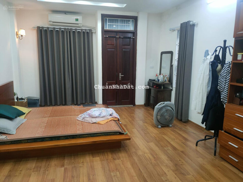 BÁN NHÀ THANH NHÀN, 40M2, MT4,2M, 5 TẦNG, LÔ GÓC, Ô TÔ ĐỖ, NỘI THẤT VIP, ĐỦ TIỆN ÍCH, GIÁ CHÀO 5 TỶ