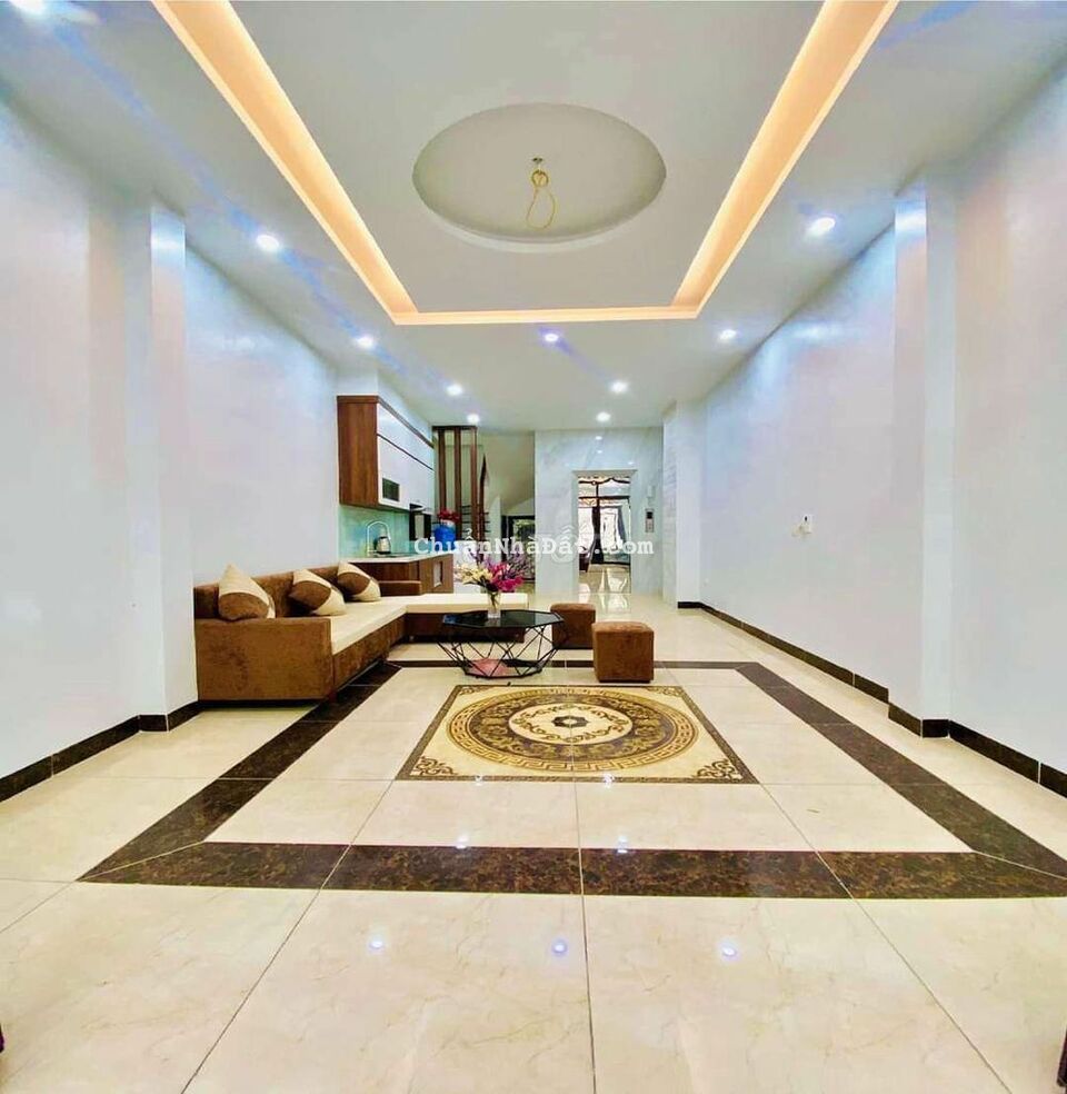 NHÀ THANG MÁY HAI BÀ TRƯNG 40M2 x 5 TẦNG