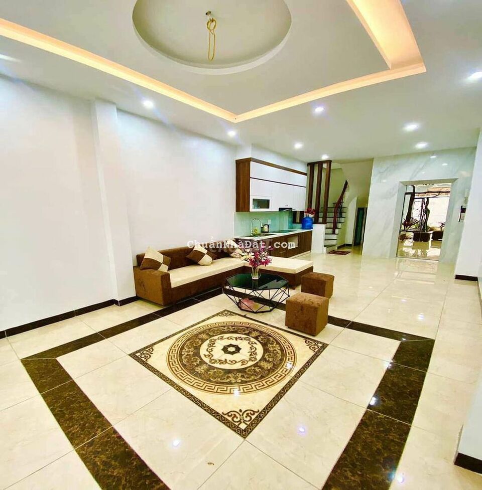 NHÀ THANG MÁY HAI BÀ TRƯNG 40M2 x 5 TẦNG