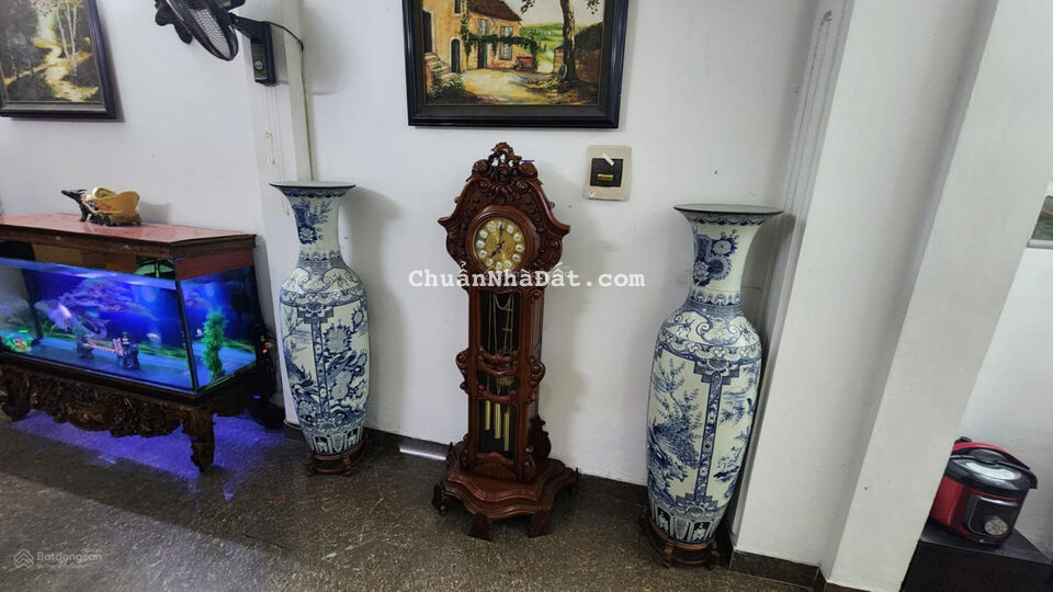 Bán nhà Lê Thanh Nghị, mặt ngõ rộng thoáng, 44m2, MT 4m, dân trí cao, ở cực sướng, giá chào 5,5 tỷ