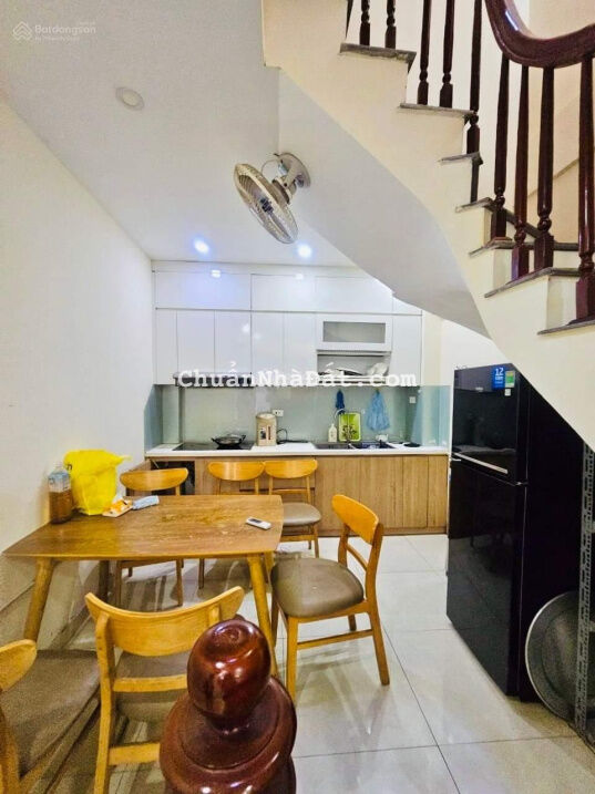 Bán nhà phố Bạch Mai, nhà đẹp DT 46.2m2 xây dựng 5 tầng, 6 p ngủ giá 5. X tỷ