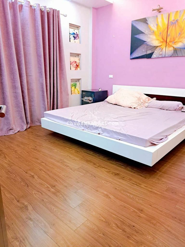 Bán nhà Phố Minh Khai - Ô Tô Đỗ Cửa - 45m2 x 5 tầng chỉ 5.5 tỷ