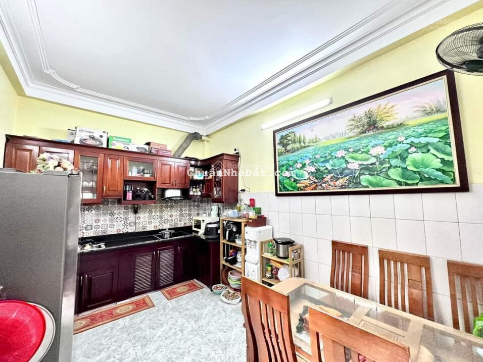 Bán nhà mặt ngõ Quỳnh VP, Cty kinh doanh siêu đỉnh quận Hai Bà Trưng. DT 50m2, 4T. Giá 6.9 tỷ