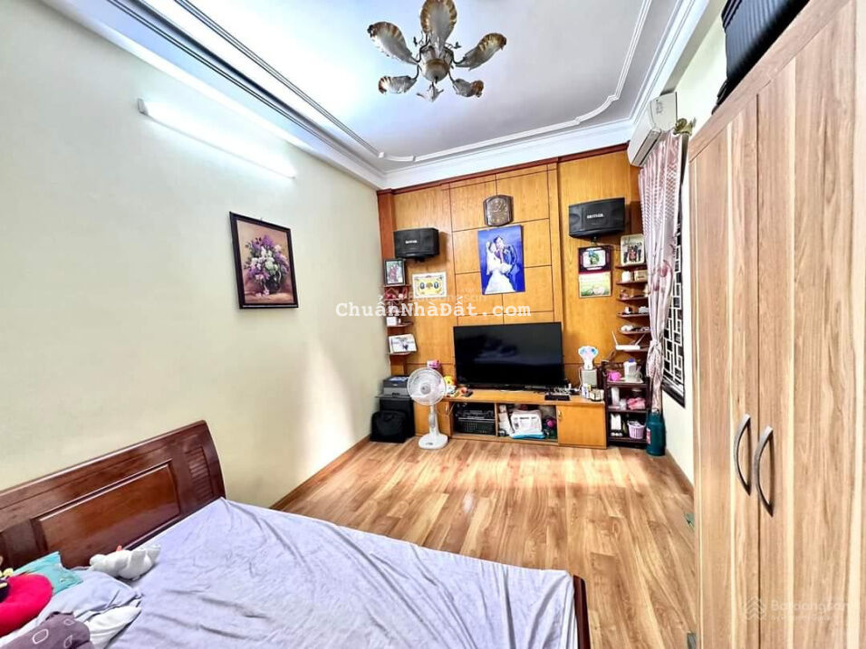 Bán nhà mặt ngõ Quỳnh VP, Cty kinh doanh siêu đỉnh quận Hai Bà Trưng. DT 50m2, 4T. Giá 6.9 tỷ