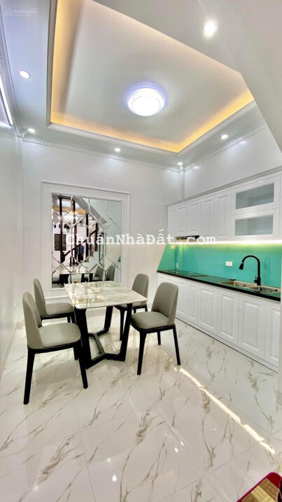 Bán nhà phố Trần Đại Nghĩa - Quận Hai Bà Trưng - phân lô ô tô đỗ cửa 50m2 x 4 tầng 7,6 tỷ