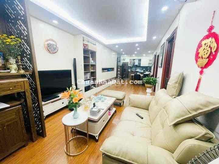 Bán nhà, 52m x 3.5 tầng giá 3.8 tỷ SIÊU PHẨM