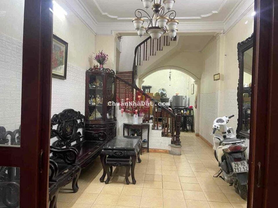 Bán nhà Phân Lô phố 8/3 ô tô tránh 55m mặt tiền 4m Giá 6.9 tỷ