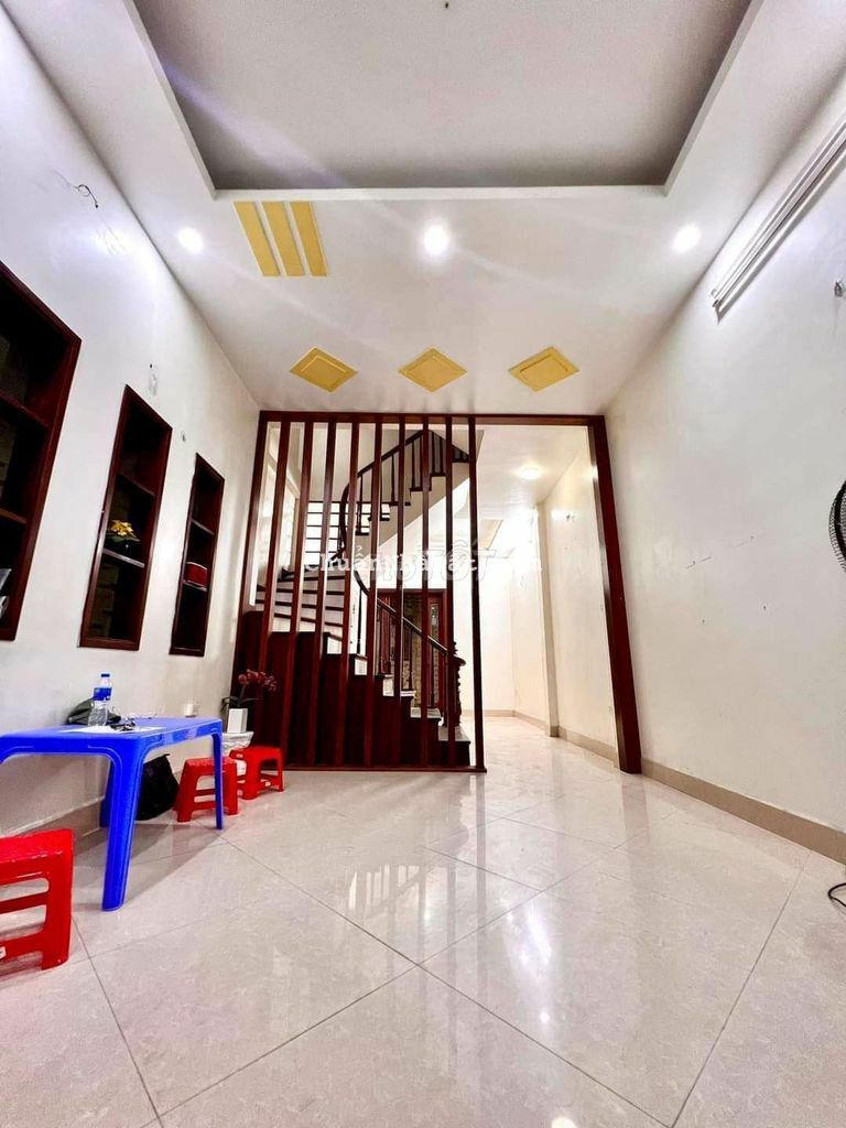 Cần bán nhà phố BẠCH MAI.HAI BÀ TRƯNG. 57M X 5T X 4,6M. Ô TÔ ĐỖ CỔNG