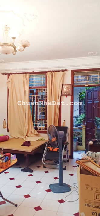 Bán nhà khu phân lô Trương Định - Bạch Mai, ốc đảo xanh mát giữa lòng thủ đô, 62m2, 11 tỷ