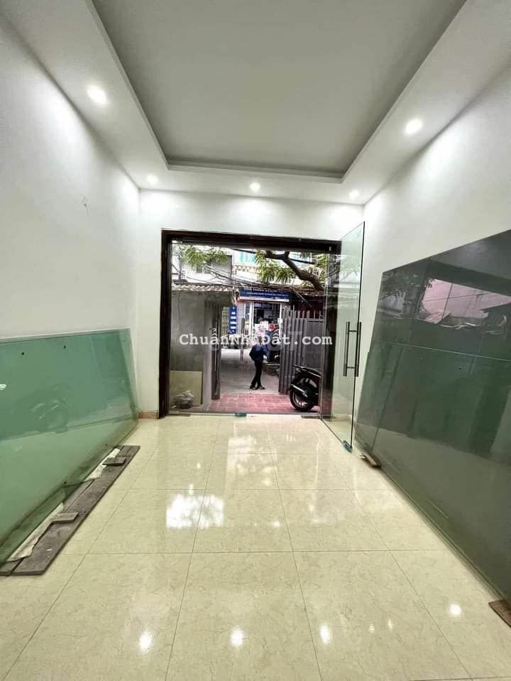 bán nhà  phố TRẦN KHÁT CHÂN - HBT  65m 3T mt 5m KDVP ô tô đỗ hơn 6 tỷ