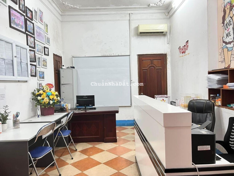 Gấp sở hữu ngay nhà mặt tiền quyền lực 11m ô tô tránh chỉ 11.2 tỷ Đầm Trấu 68m2 4 Tầng Hai Bà Trưng Gấp sở hữu ngay nhà mặt tiền quyền lực 11m ô tô tránh chỉ 11.2 tỷ Đầm Trấu 68m2 4 Tầng Hai Bà Trưng