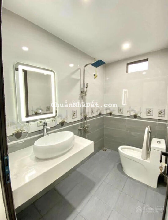 Siêu vip phân lô - ô tô dừng đỗ - Trương Định - bảo vệ ngày đêm 70m2 - MT 4,5m - giá 11 tỷ