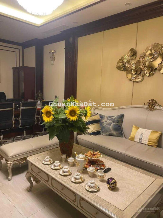 Bán nhà phố Cảm Hội, phân lô, ô tô, DT 75m2, 5 tầng, giá 11.5 tỷ