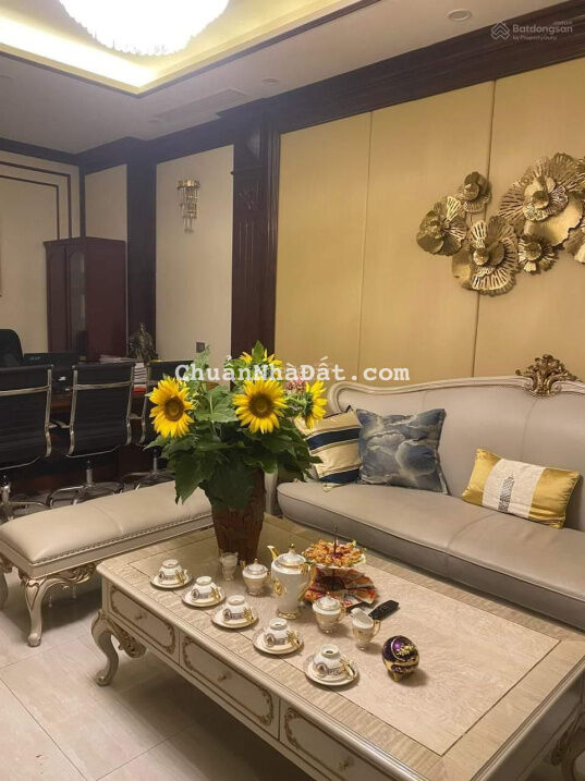 Bán nhà phân lô siêu đẹp Phố Vọng 6 tầng thang máy vừa ở và mở cty siêu đỉnh. DT 80m2 Giá 27,5 tỷ