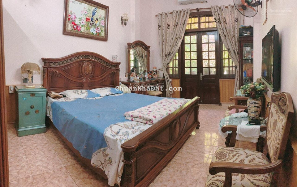 Bán nhà phố Tạ Quang Bửu, yên tĩnh ở sướng, 82m2, 9 tỷ 2