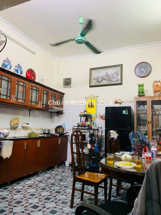 Bán nhà Vân Hồ, thoáng mát gần công viên Thống Nhất, 83m2, 7 tỷ 5