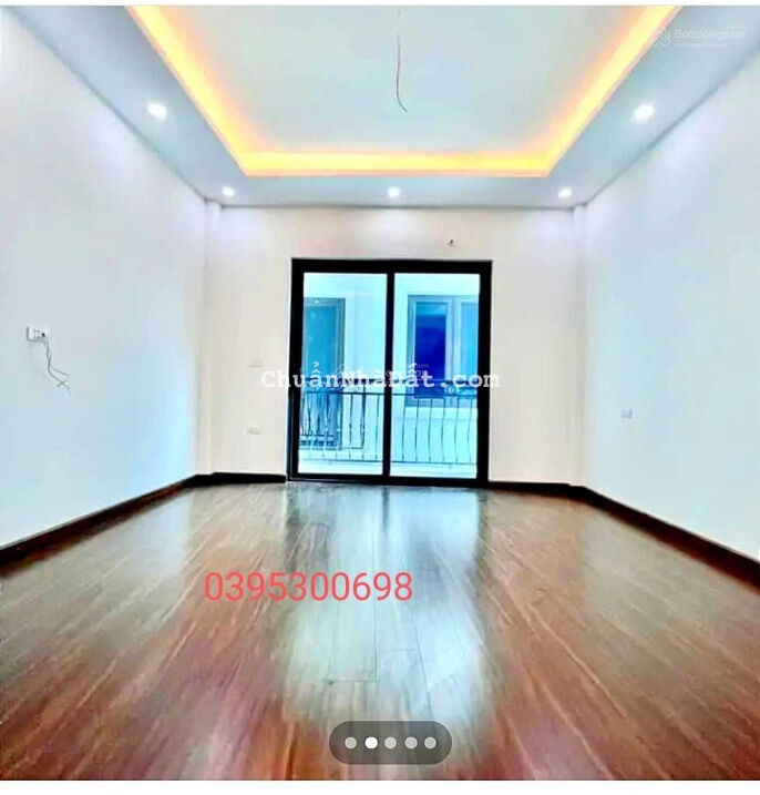 Hạ giá kịch sàn bán nhanh nhà Vân Canh, Hoài Đức, 30m2x5 tầng giá chỉ hơn 2 tỷ