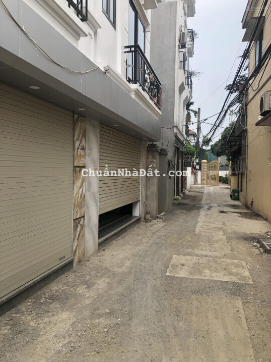 Chính chủ gửi bán căn nhà 3 tầng x31m2, Ngõ ô tô đỗ cửa, Giá 2,2tỷ, Gần đường Lê Trọng Tấn Hà Đông
