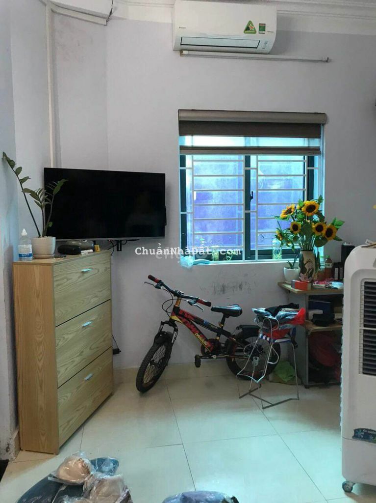 BÁN NHÀ DÂN XÂY 2 TẦNG TẠI LAI XÁ NGÕ THÔNG THOÁNG GẦN VỚI ĐƯỜNG 32