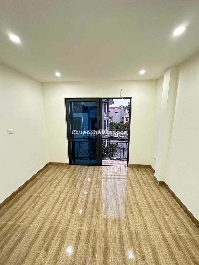 Nhà xây đơn lập Vân Canh. Ngõ thông Ô TÔ qua