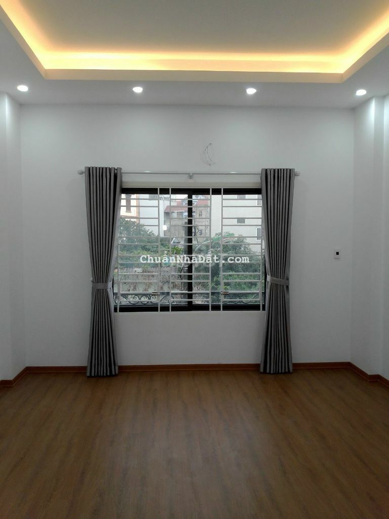 Bán nhà Lai Xá, Hoài Đức ô tô tránh cách 1 nhà