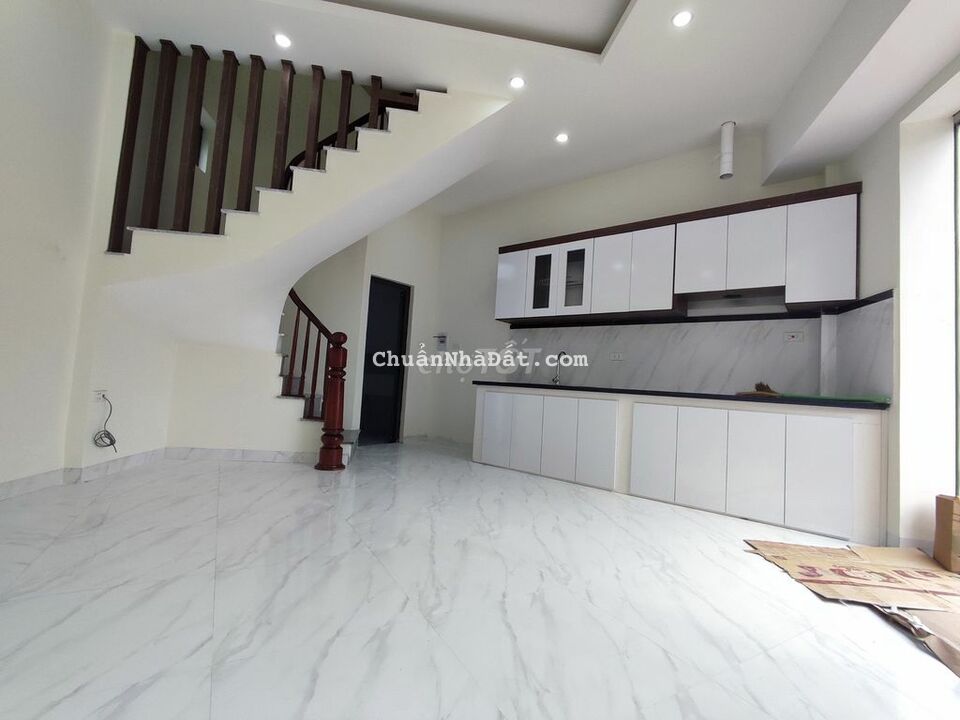 Cần bán căn nhà tại Đông La Hoài Đức. 34M2 x 4 tầng. Giá chỉ 1,75 tỷ,