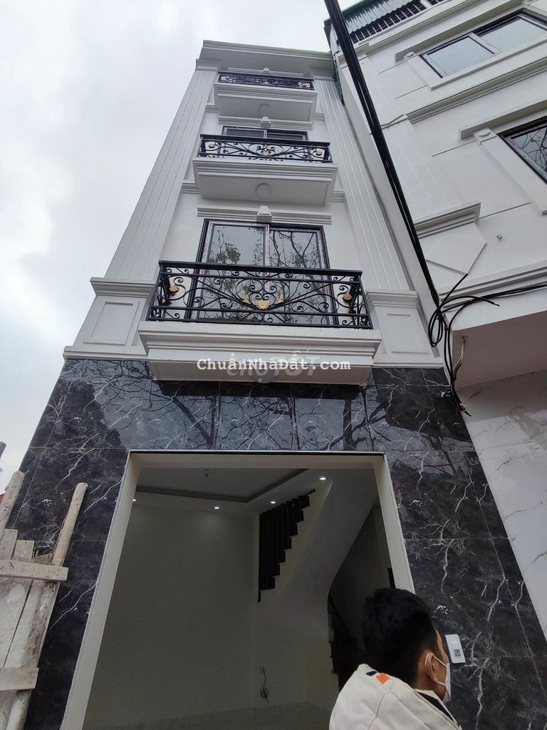 Cần bán căn nhà tại Đông La Hoài Đức. 34M2 x 4 tầng. Giá chỉ 1,75 tỷ,