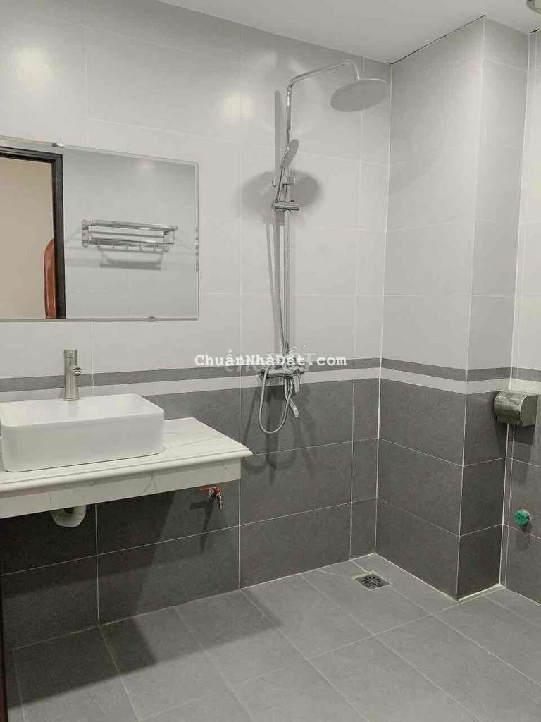 Bán nhà Di Trạch 5 tầng xây mới 34m2 chỉ 2,15 tỷ